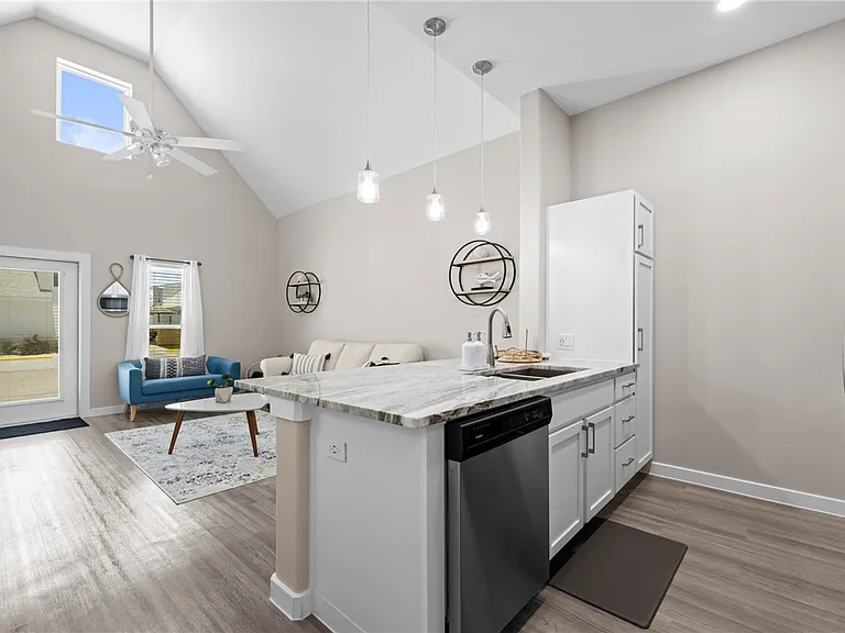14921 Smugglers Cove Dr — Photo 11
