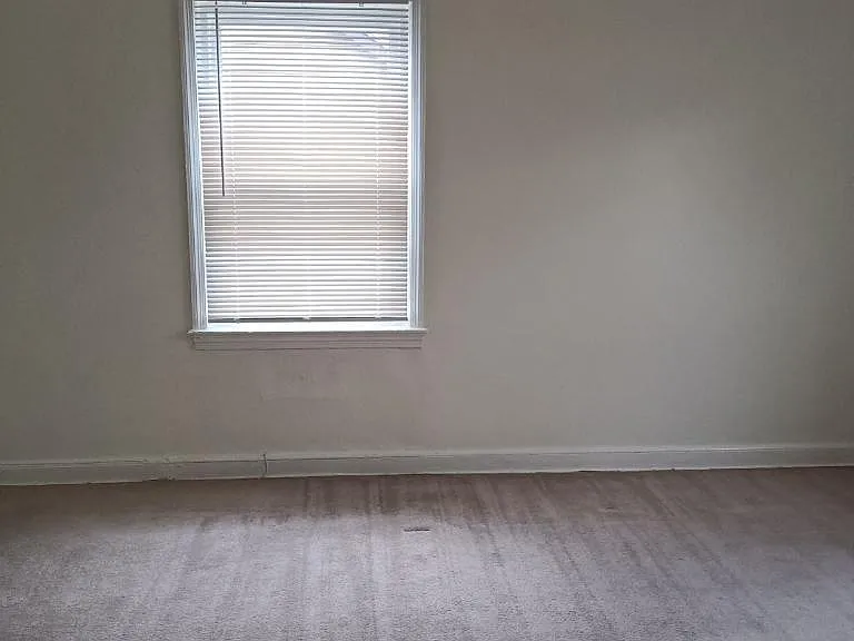 1110 N Kensington St #8 — Photo 6
