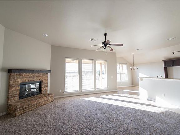 3rd image of 9713 Crooked Creek Ln