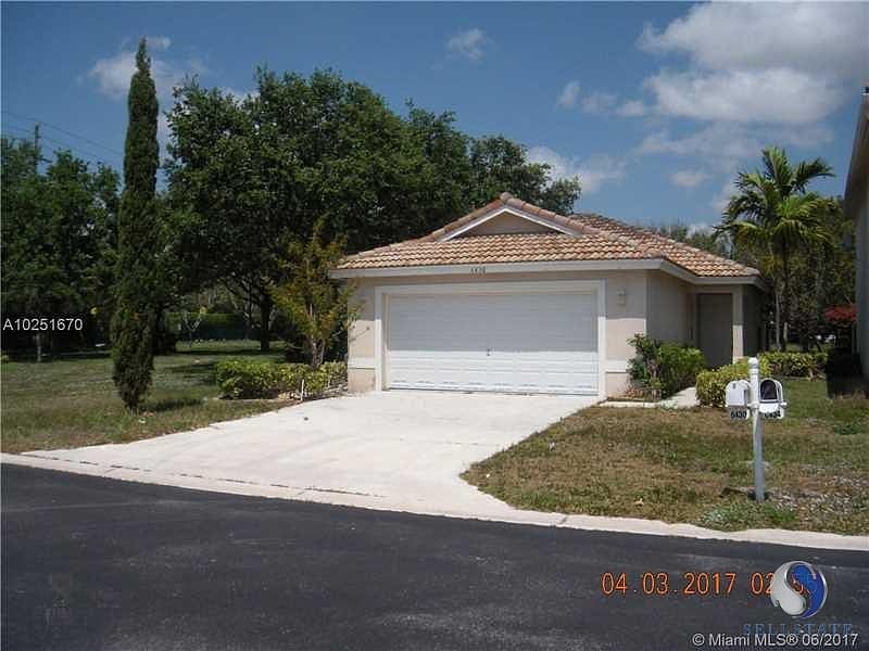 1st image of 6430 Willoughby Cir
