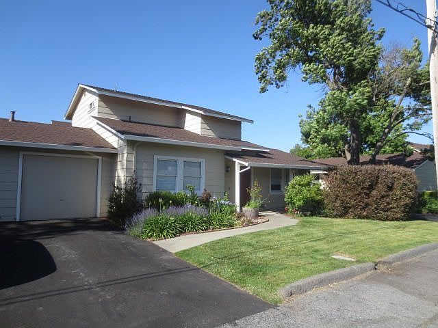 1st image of 40 Woodworth Ln