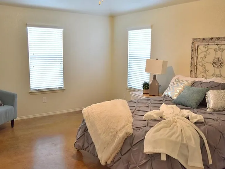 2711 Tara Dr — Photo 8