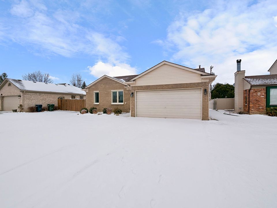 1st image of 11415 Brougham Dr