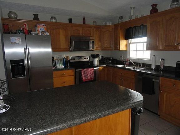 4th image of 3879 Bainbridge Dr