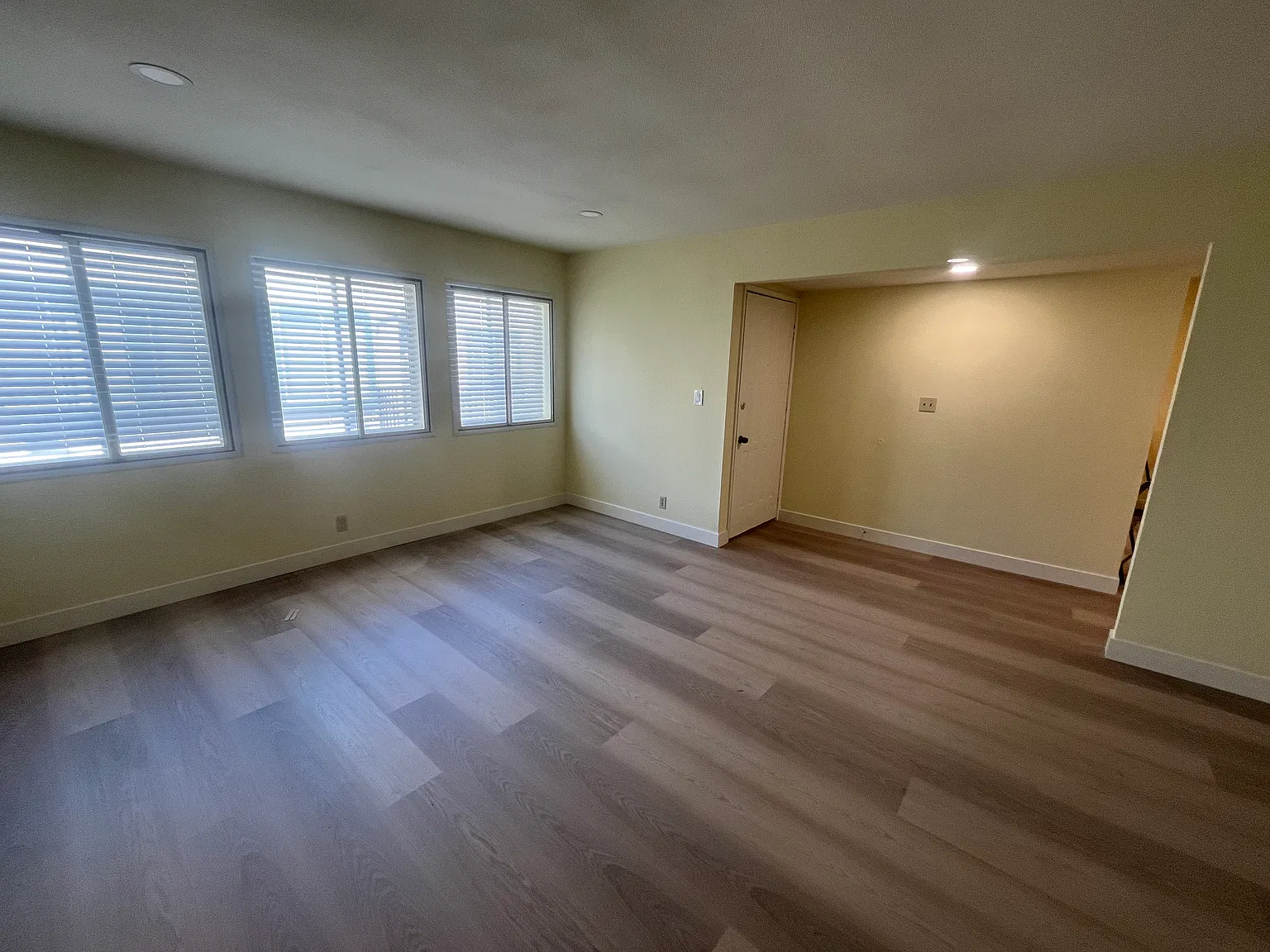 3 bed, 1266 sqft, $3,790 — Photo 3