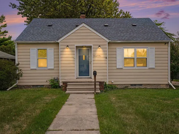 705 S Hampton St, Bay City, MI 48708