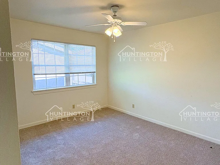 713 Olmstead St — Photo 5