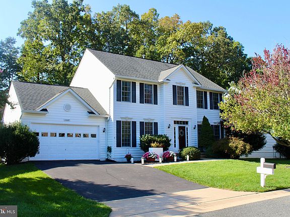 3rd image of 11008 Copeland Ct