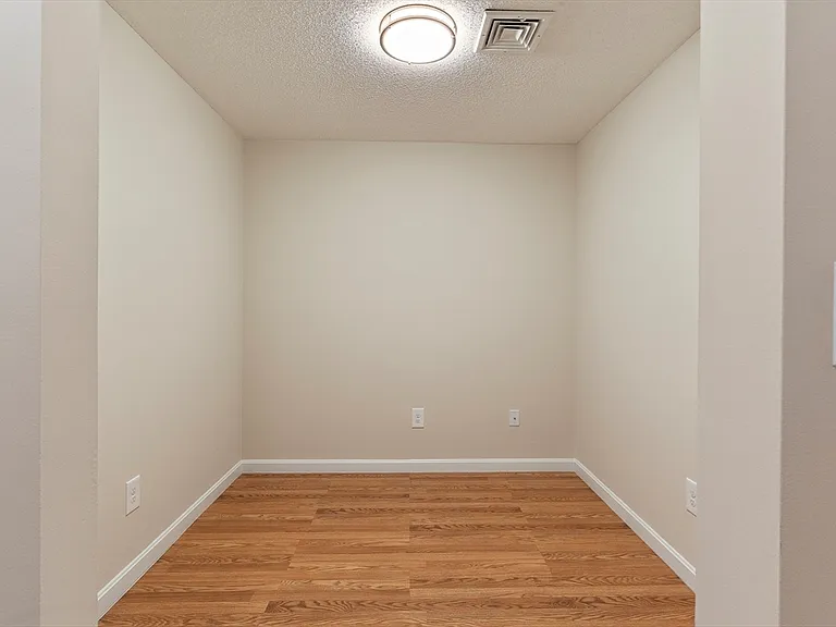 45 Loomis St #317 — Photo 6