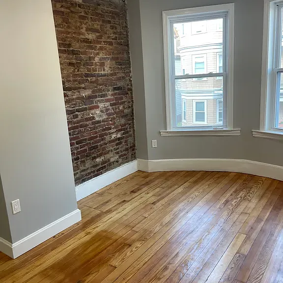 42 Saxton St #2 — Photo 6