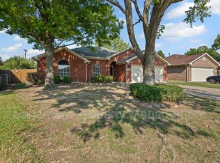 603 Jamie Ln, Mansfield, TX 76063