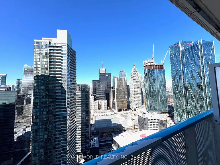 100 Harbour St #4203 — Photo 11