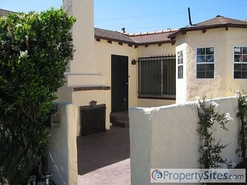 3rd image of 2617 W 84th Pl