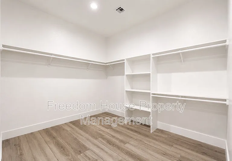 6380 Waterford St — Photo 24