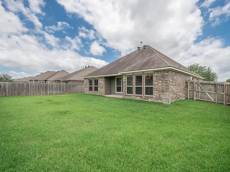 7418 Masters Dr — Photo 22