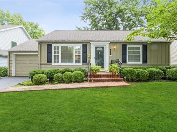 4216 W 73rd Ter, Prairie Village, KS 66208