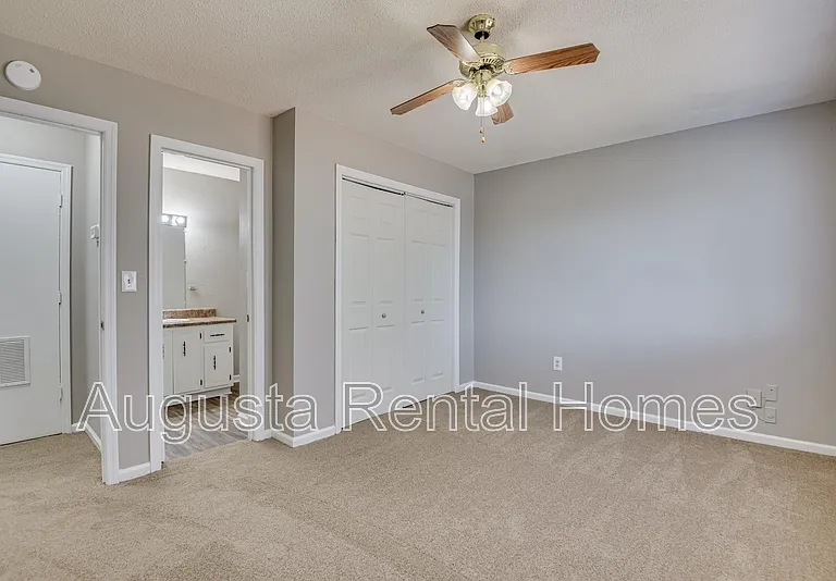 2812C Thomas Ln — Photo 15