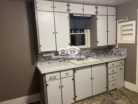 2nd image of 1053 23rd Ave