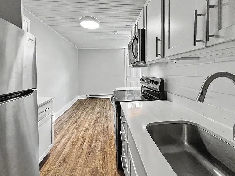 116 N Union St — Photo 9