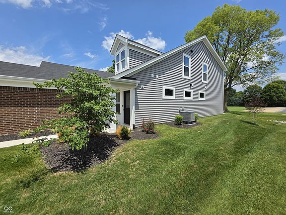 4th image of 6041 Bluecrest Dr