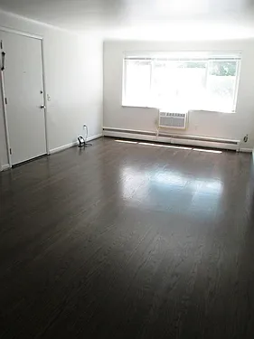 1668 Crest Hill Ave #1 — Photo 4