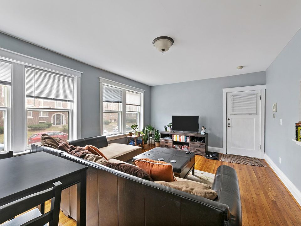 1st image of 757 Syracuse Ave APT 1