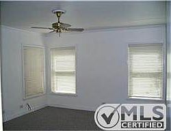 5th image of 4214 Glenwood Ave