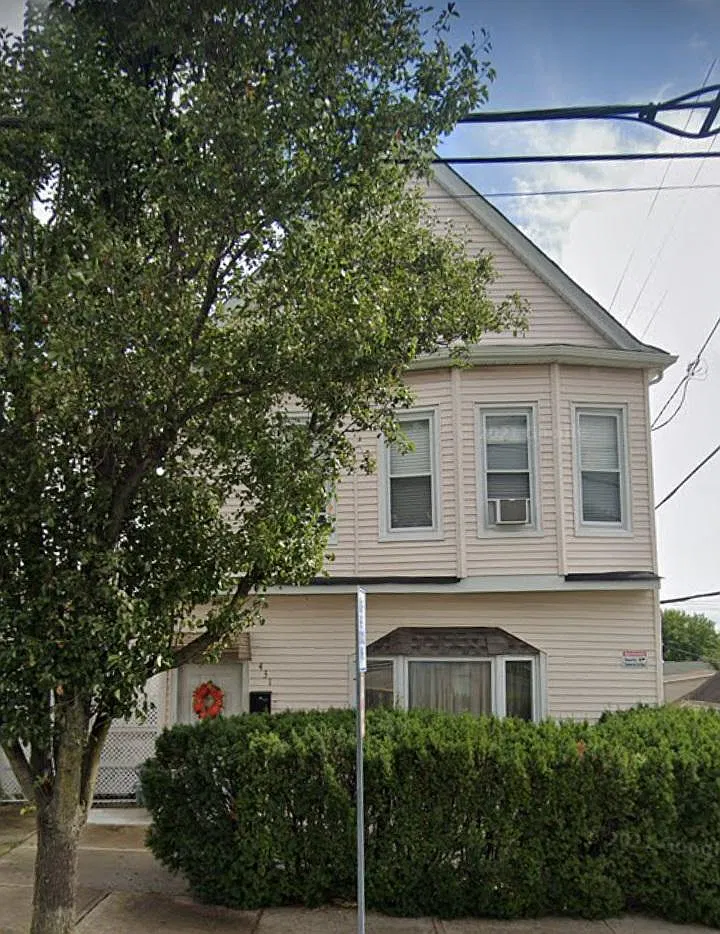 431 Lakeview Ave — Photo 2