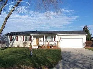 12016 Riverbend Dr photo 1