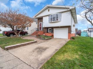 310 Angle Ave, Manville, NJ