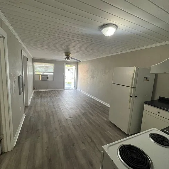 2643-2651 Lafayette St #2649 — Photo 6
