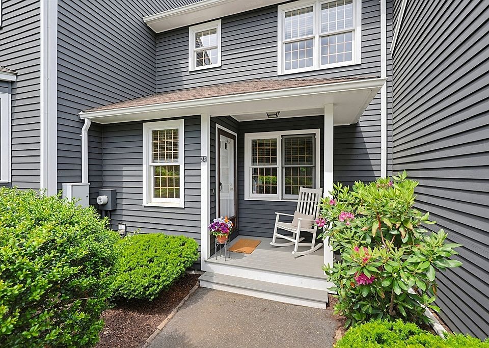 1st image of 39 Stallbrook Rd Unit 39
