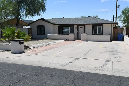 1339 E Glenrosa Ave Photo 1