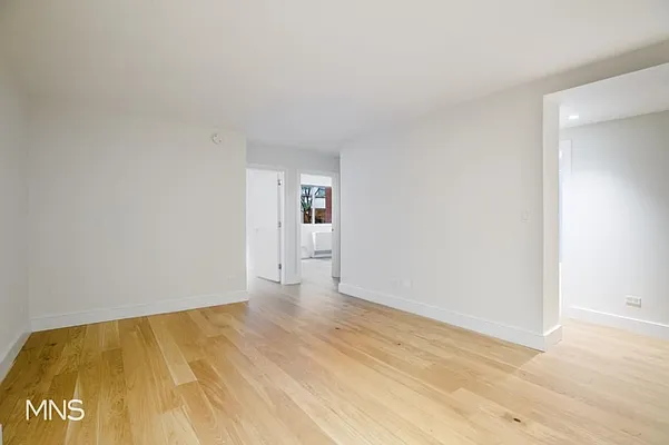 Rented by MNS Marketing | media 15