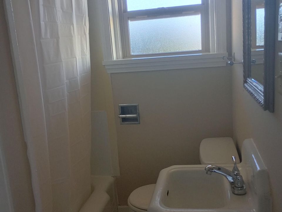 196 Searsport Avenue 5 196 Searsport Ave Belfast ME Zillow