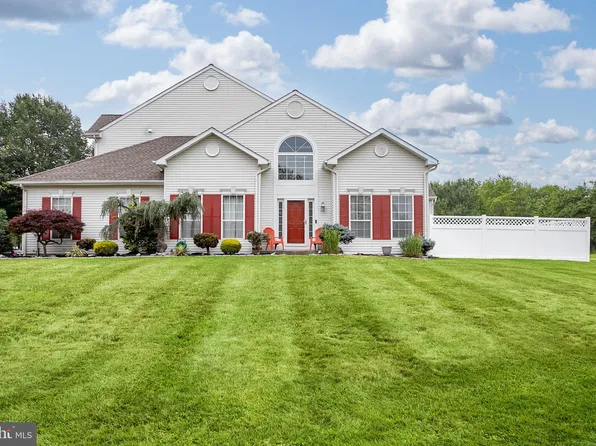 111 Windingbrook Rd, Bordentown, NJ 08505