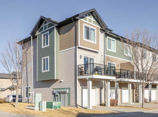 319 N Taralake Way NE, Calgary, AB T3J 0R5
