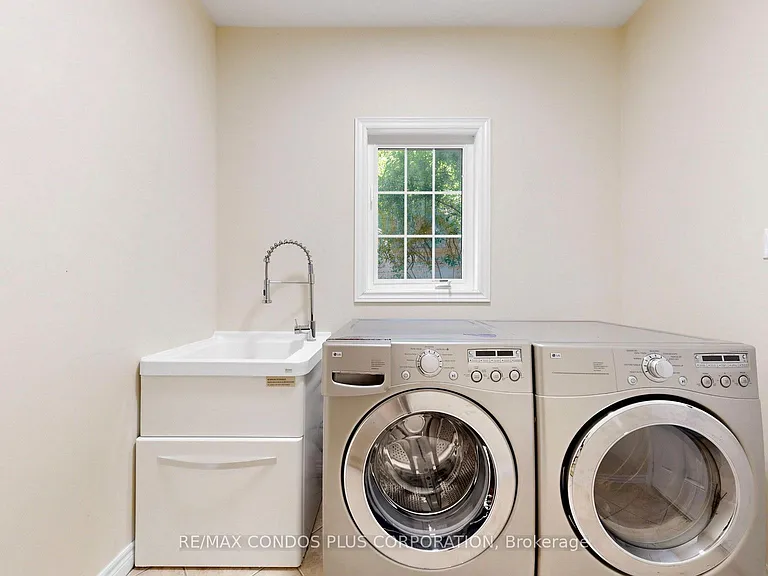 139 Queen Filomena Ave — Photo 47