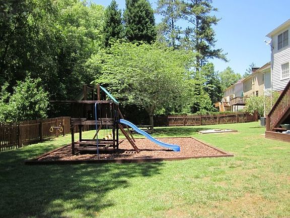 2nd image of 9490 Dominion Way