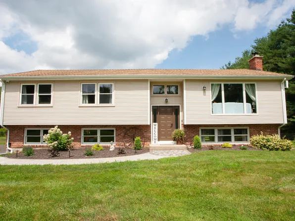 86 Granville Road, Granby, CT 06060