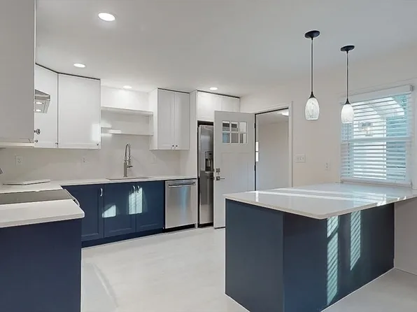 42 Marcy St, Worcester, MA 01602