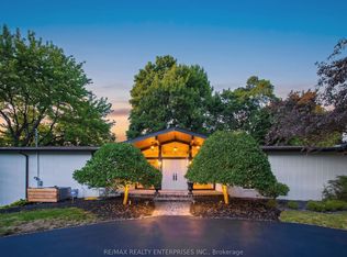 625 Sir Richards Rd, Mississauga, ON L5C1A3