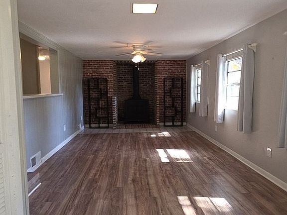5th image of 2781 Schaller Rd