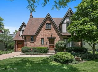 822 Rogers St, Downers Grove, IL 60515