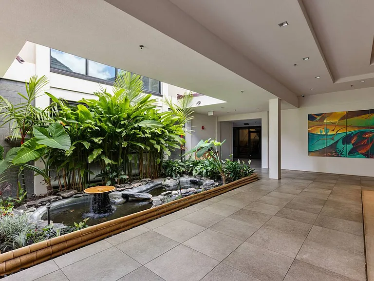 Lower Honoapiilani Rd — Photo 42
