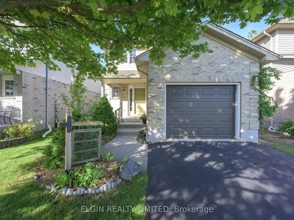 9939 Florence St, Southwold, ON N5P 4L3