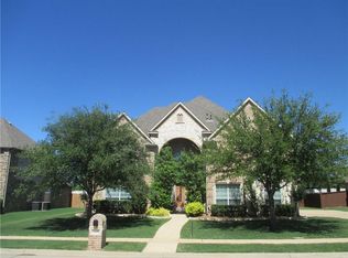 608 Montclaire Dr, Mansfield, TX 76063