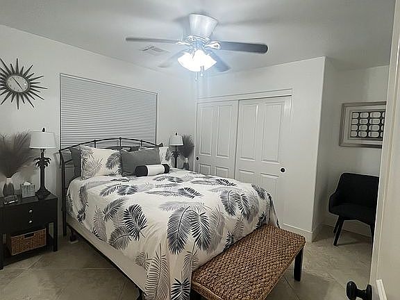 3rd image of 54830 Avenida Juarez