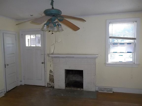 Additional Living Room