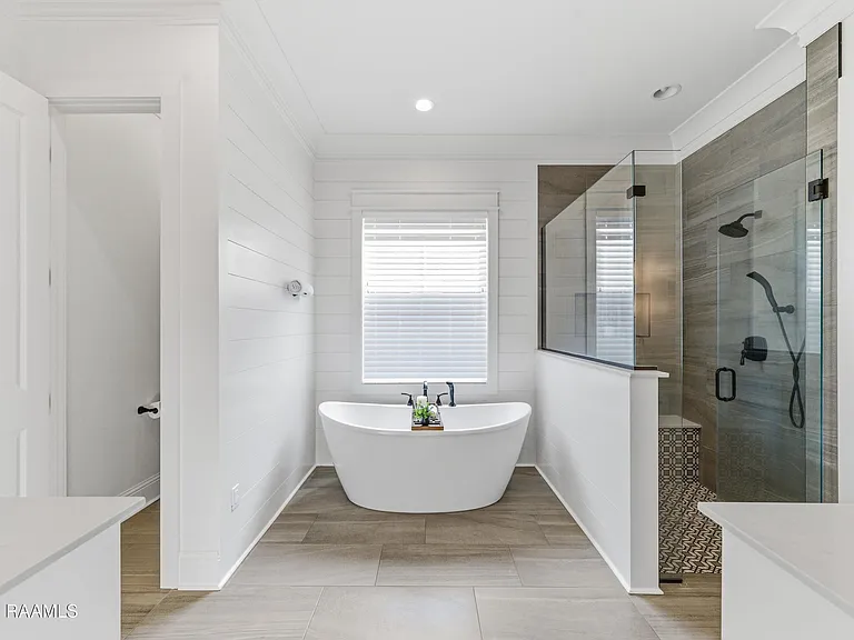 102 Harvest Creek Ln — Photo 23